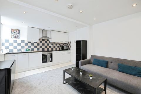 1 bedroom ground floor flat for sale, Broad Street, Chesham