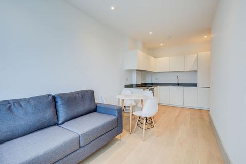 2 bedroom ground floor flat to rent, Broad House, Imperial Way, Harrow, HA2