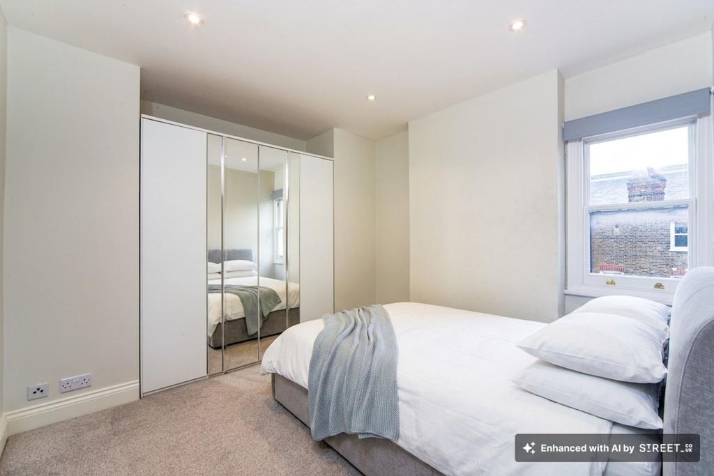 Apartment in London, Falcon Estate, Clapham Junction - View 2