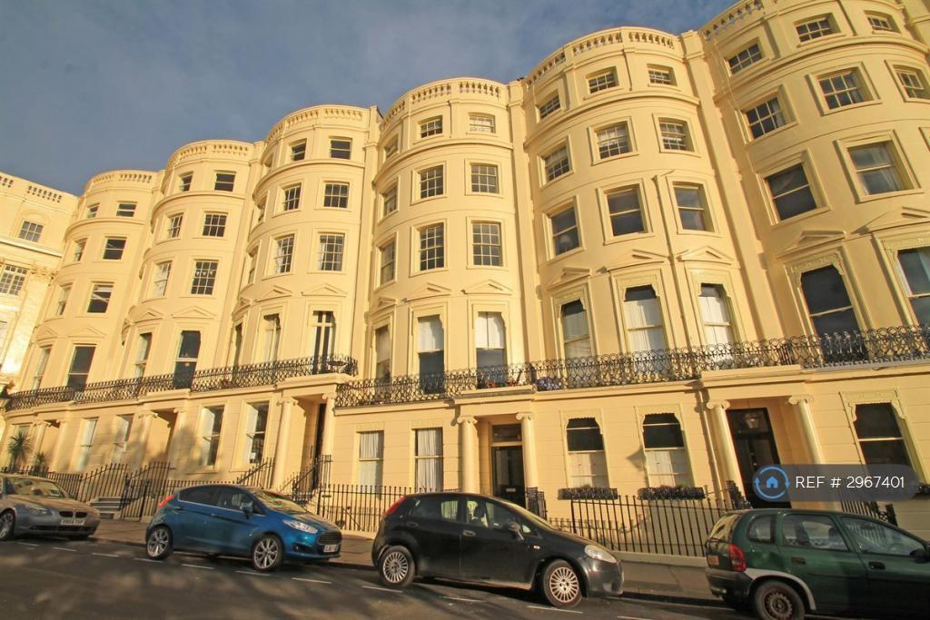 Brunswick Square, Hove, BN3