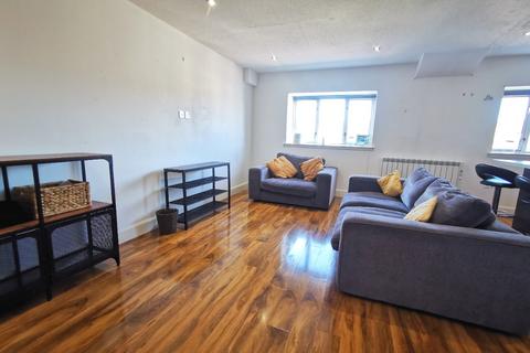 2 bedroom flat to rent, Highmill Court, West End, Dundee, DD2