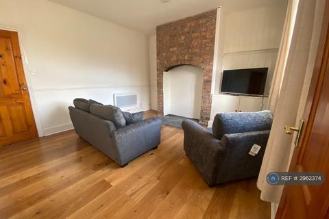 2 bedroom terraced house to rent, Springbank, Buxton, SK17