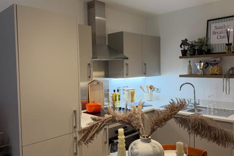Studio to rent, Plot, at L&Q at Hayes Village LLR 1 Cranton Avenue UB3
