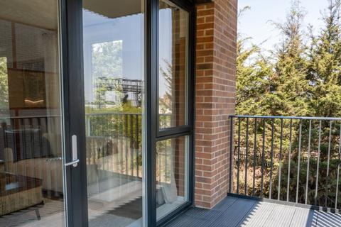 3 bedroom flat to rent, Plot, at L&Q at Hayes Village LLR 1 Cranton Avenue UB3
