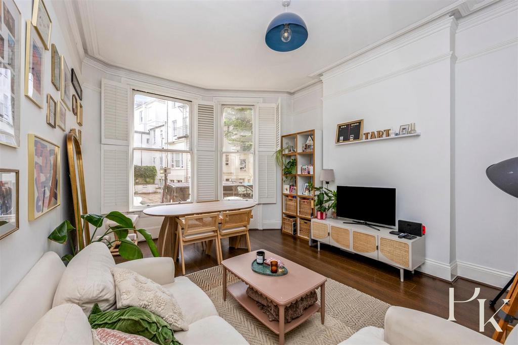 Apartment in Brighton - View 3