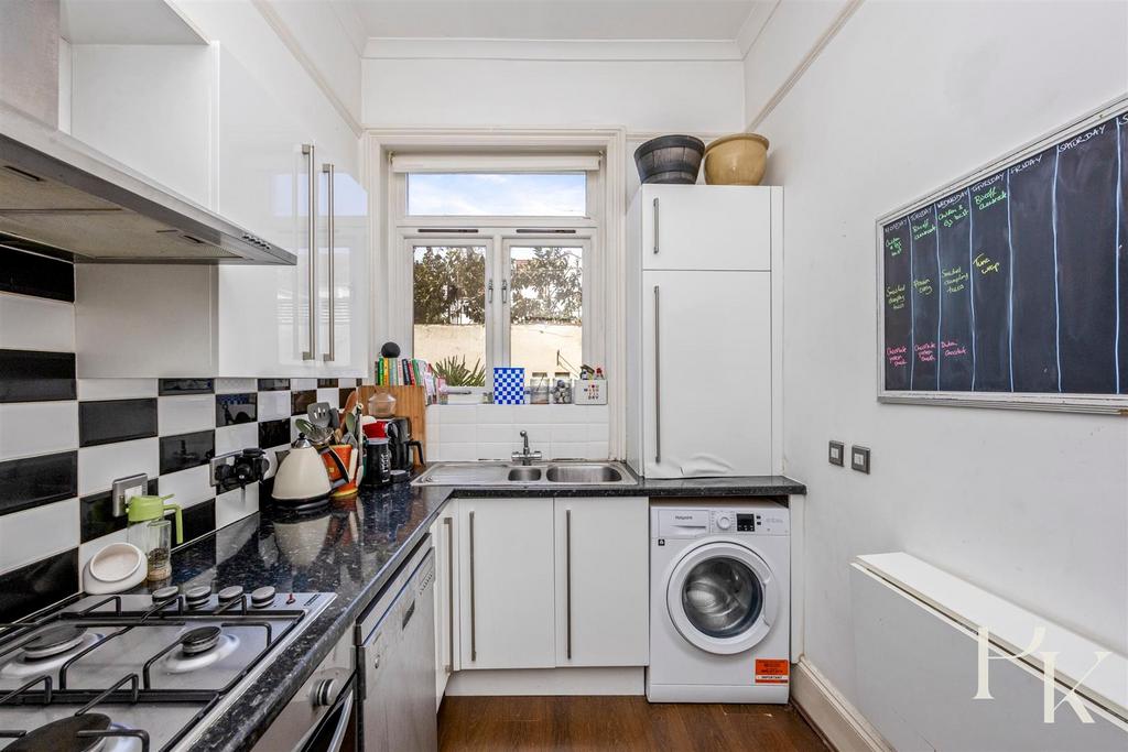 Apartment in Brighton - More