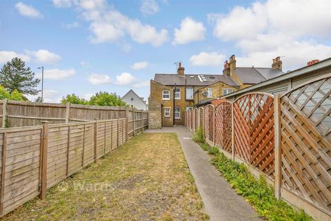 2 bedroom end of terrace house for sale, New Hythe Lane, Larkfield, Kent