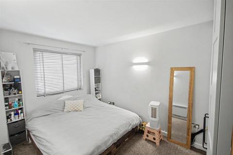 1 bedroom flat for sale, Goldington Road, Bedford