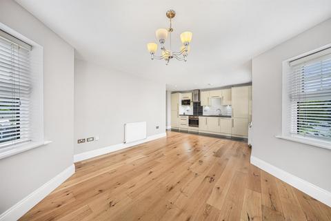 2 bedroom apartment for sale, Stag Lane, Essex IG9