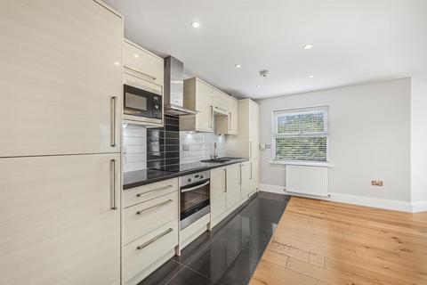 2 bedroom apartment for sale, Stag Lane, Essex IG9