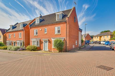 5 bedroom detached house for sale, Parker Way, Little Canfield