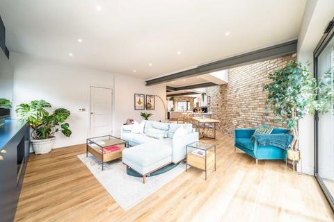 4 bedroom detached house for sale, New Park Road, London SW2