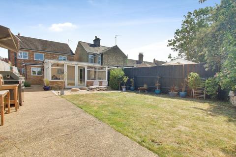 4 bedroom detached house for sale, New Road, Chatteris