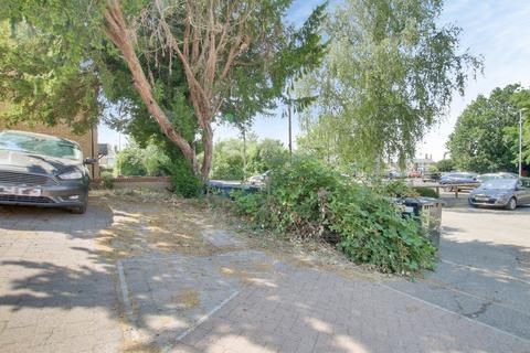 2 bedroom end of terrace house for sale, Palmer Close, Ramsey