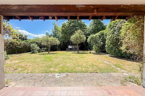 undefined, Purley CR8