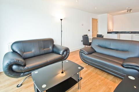 2 bedroom flat to rent, Turner Street, London E16