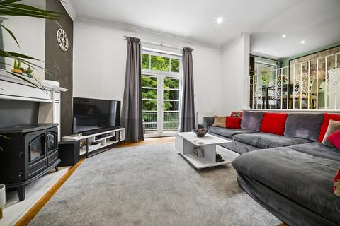 2 bedroom ground floor flat to rent, Coltbridge Millside, Edinburgh