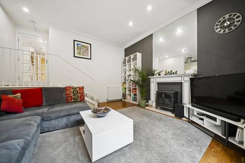 2 bedroom ground floor flat to rent, Coltbridge Millside, Edinburgh