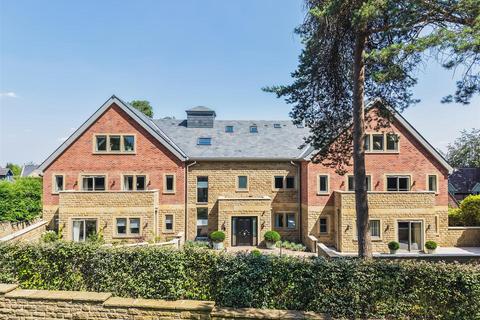 2 bedroom apartment for sale, Apartment 8 Vicarage Gardens, Vicarage Lane, Dore, Sheffield