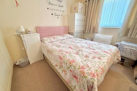 1 bedroom retirement property for sale, Oak Close, Dunstable