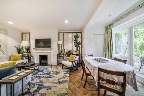 3 bedroom flat for sale, Thurloe Street, South Kensington, London, SW7