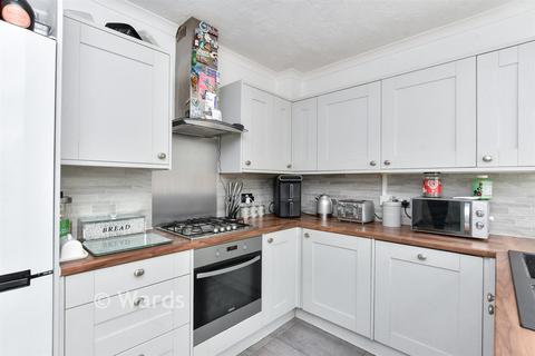 4 bedroom semi-detached house for sale, Oakdene Road, Ramsgate, Kent