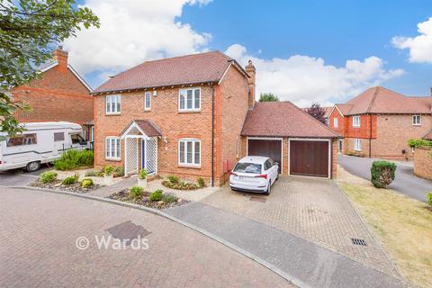 4 bedroom detached house for sale, Busbridge Close, West Malling ME19