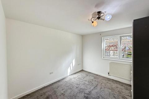 2 bedroom flat for sale, Cannock Court, 3 Hawker Place, Walthamstow, London, E17 4GD