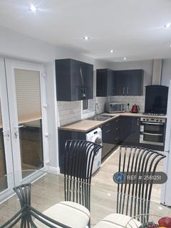 3 bedroom end of terrace house to rent, Bendall Green, Derby, DE23