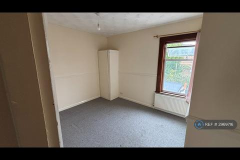 2 bedroom terraced house to rent, South Eastern Road, Rochester, ME2
