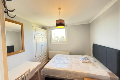 2 bedroom apartment to rent, Old Brompton Road, London, SW5