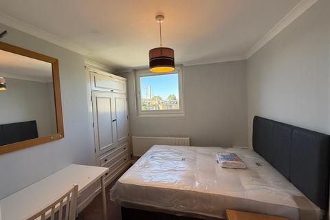 2 bedroom apartment to rent, Old Brompton Road, London, SW5