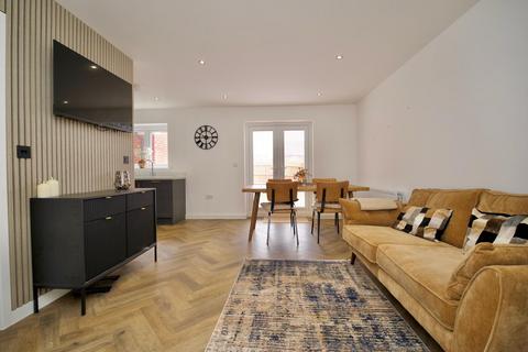 4 bedroom detached house for sale, Campbell Close, Coventry