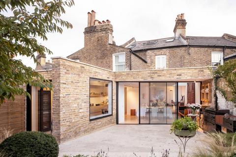 3 bedroom terraced house to rent, Oliphant Street, London, W10