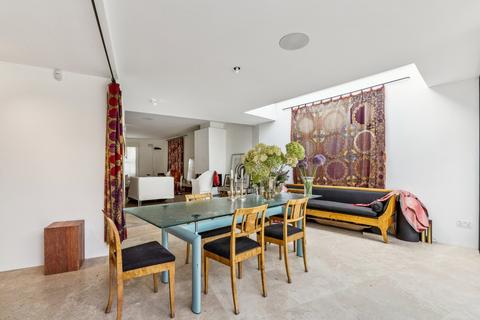 3 bedroom terraced house to rent, Oliphant Street, London, W10