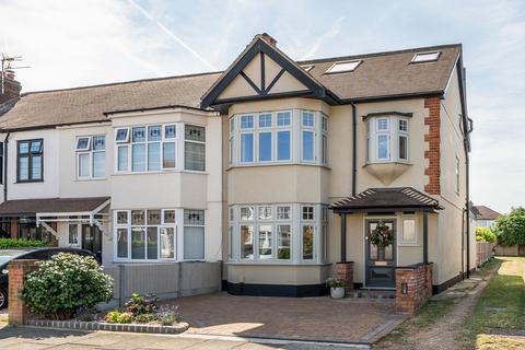 Stanley Avenue, Gidea Park