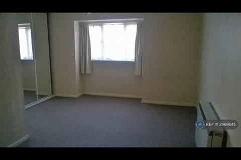 Studio to rent, Robin House, Maidstone, ME16
