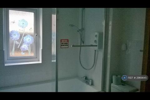 Studio to rent, Robin House, Maidstone, ME16