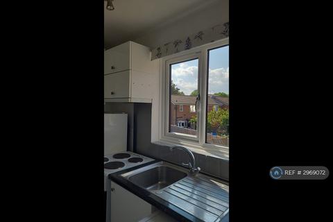 1 bedroom flat to rent, John Silkin Lane, London, SE8
