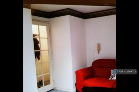 1 bedroom flat to rent, John Silkin Lane, London, SE8