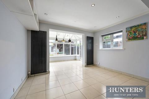3 bedroom terraced house for sale, Buckland Way, Worcester Park
