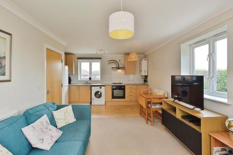 2 bedroom flat for sale, Hutton Avenue, Oldbrook, Milton Keynes, Buckinghamshire, MK6