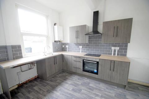 2 bedroom terraced house to rent, Albert Street, Bury BL9