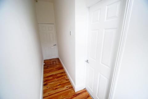 2 bedroom terraced house to rent, Albert Street, Bury BL9