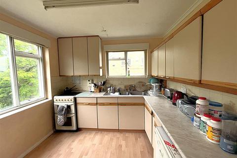 2 bedroom flat for sale, Cumberland Road, Bromley
