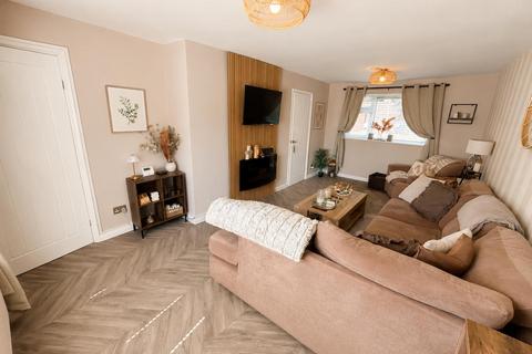 3 bedroom mews for sale, Chaucer Avenue, Manchester M26