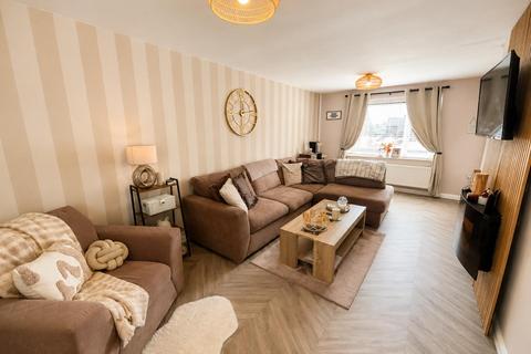 3 bedroom mews for sale, Chaucer Avenue, Manchester M26