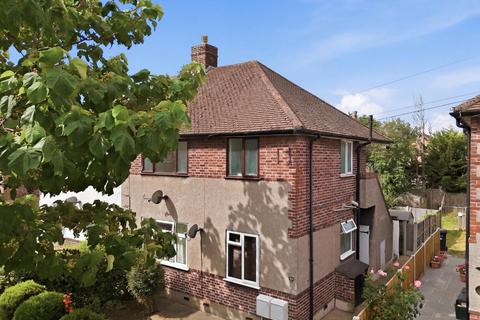 2 bedroom apartment for sale, Dryden Close, Hainult, IG6