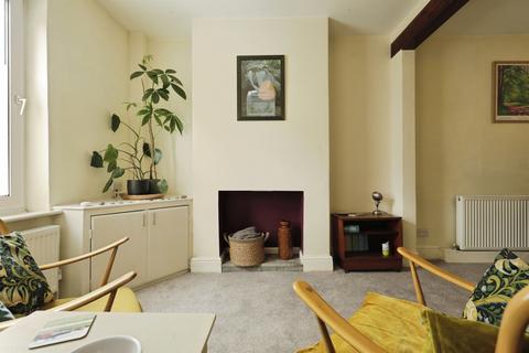 2 bedroom terraced house to rent, Hillsborough Terrace, YORK