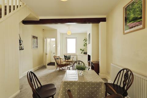 2 bedroom terraced house to rent, Hillsborough Terrace, YORK